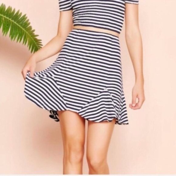 Lovers + Friends Get Away Navy Striped Skirt Med - Picture 2 of 10